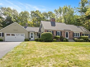 4 Heywood Rd, Westford, MA 01886