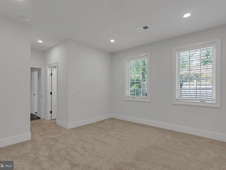 17 Grey Ct — Photo 16