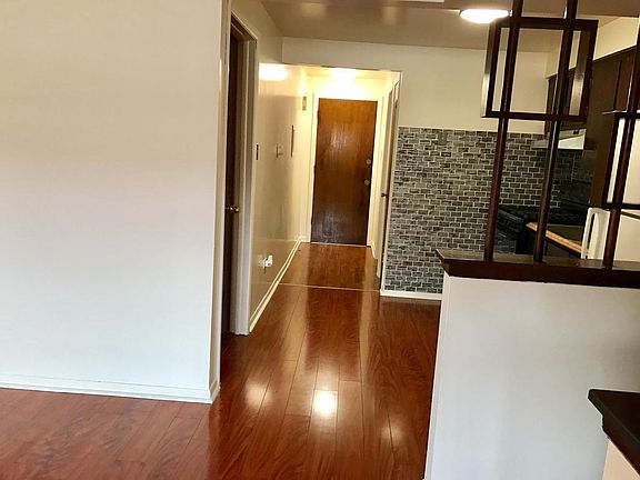 3rd image of 10483 Touhy Ave #Ge