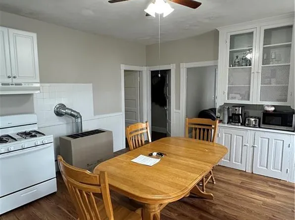 29 Prospect St #3, Bristol, RI 02809