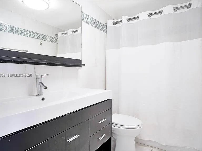 4747 Collins Ave #1503 — Photo 12