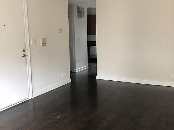 5th image of 5623 N Wayne Ave APT C3