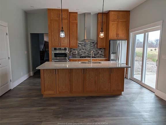 4th image of 1377 County Road 20 W