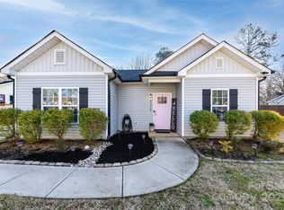 6320 Old Meadow Rd, Charlotte, NC 28227