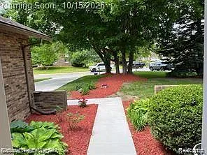 4 bed, 3.0 bath, 2795 sqft, $3,700 — Photo 3