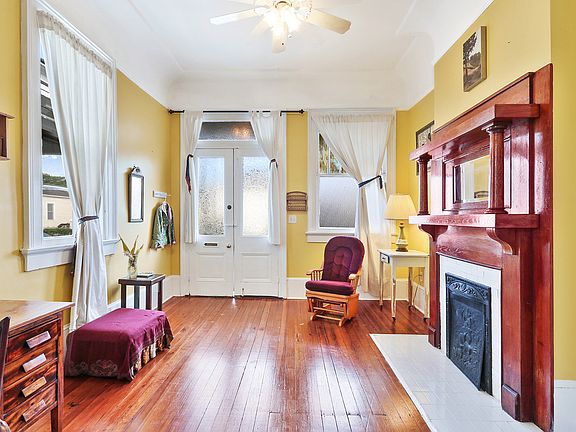 4th image of 308-10 S Murat St