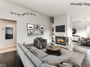 1950B Villaridge Dr, Reston, VA 20191