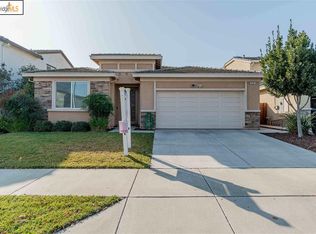 1327 Maple Dr, Oakley, CA