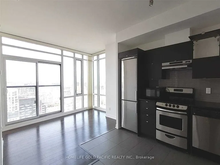 170 Fort York Blvd #2303 — Photo 8