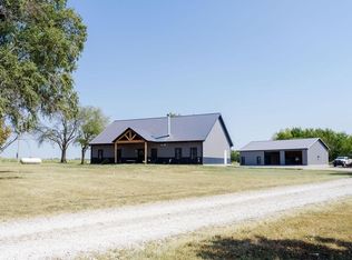 17017 Pratt Rd, Parsons, KS 67357