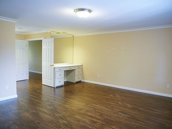 4th image of 51XX Williams Rd