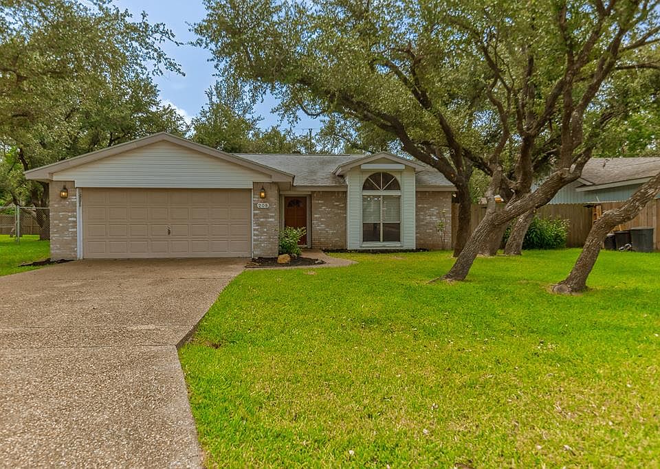 1st image of 208 Winding Way