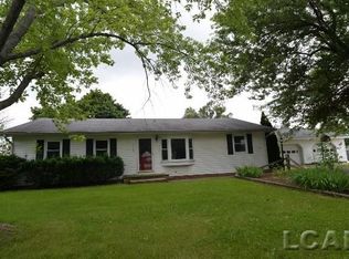 1102 Shady Ln, Tecumseh, MI