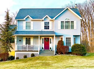 18 Libby Ct, Hopewell Junction, NY 12533