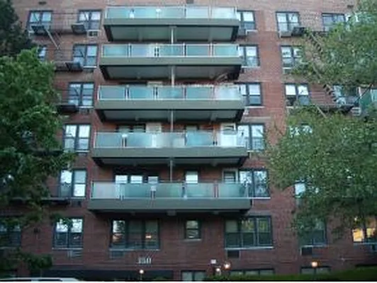 Sold by Advisors Realty Inc | media 5