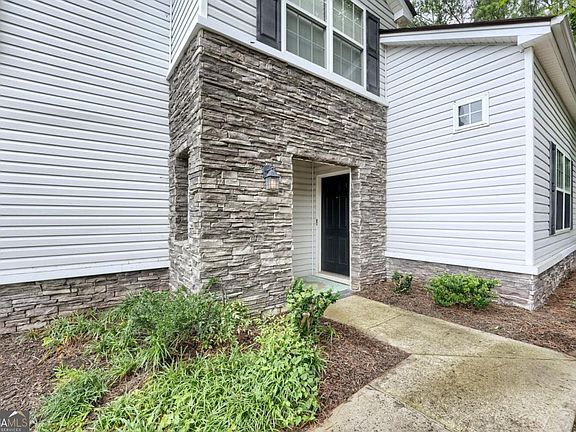 3rd image of 1277 W Oaks Way