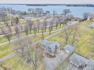 6883 S River Rd, Marine City, MI 48039