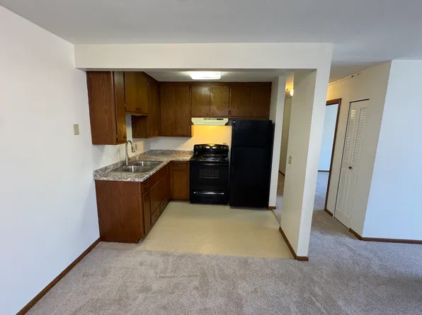 3308 E 38th St APT 4, Minneapolis, MN 55406