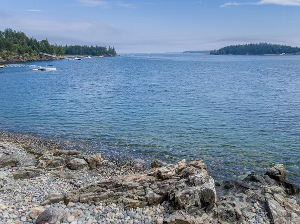 8 Wheelwright Way, Mount Desert, ME 04660