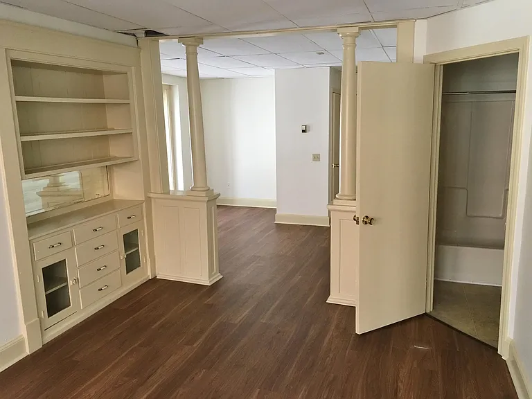 610 Union St #104 — Photo 22