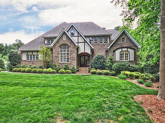 5th image of 112 Seabury Dr