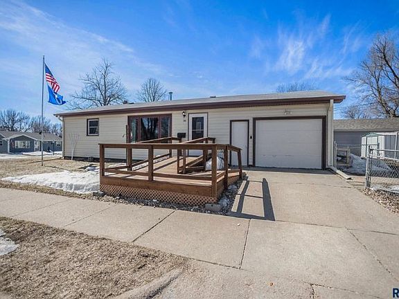 4th image of 609 S Cloudas Ave