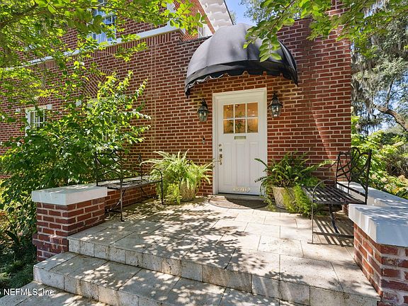 3rd image of 1840 SHADOWLAWN Street