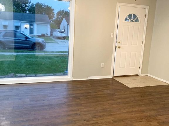 2nd image of 25384 Wiseman St