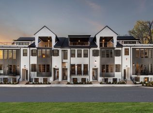 130 W Wieuca Rd, Sandy Springs, GA 30342