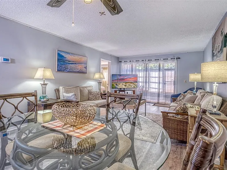 13714 Mission Oaks Blvd #13714 — Photo 3