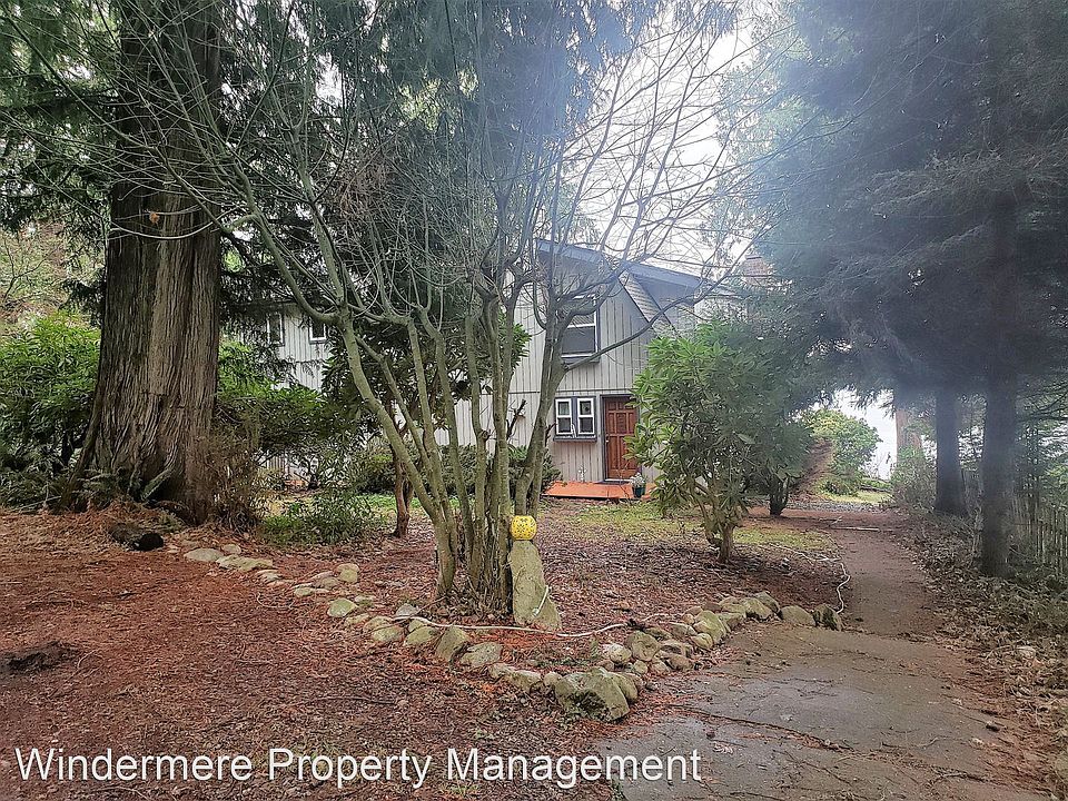 1st image of 31101 Baltic Ln NE