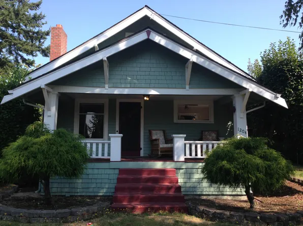 1204 SW 152nd St, Burien, WA 98166