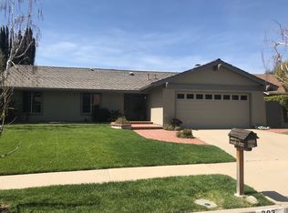 303 Smoke Tree Ave, Oak Park, CA 91377