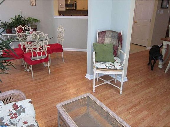 4th image of 1761 Ashbrooke Ave
