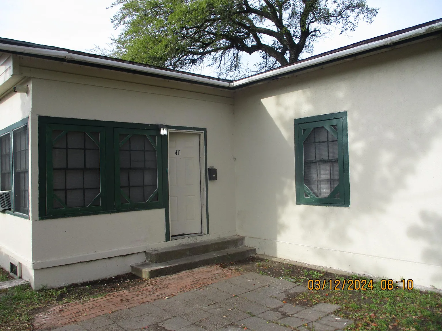 2 bed, 918 sqft, $1,250 — Photo 1