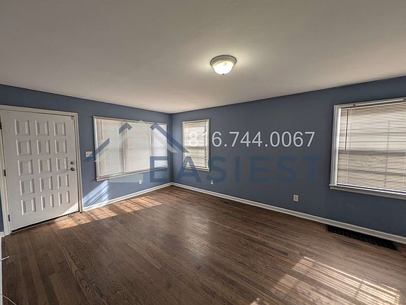 4th image of 7044 Bellefontaine Ave