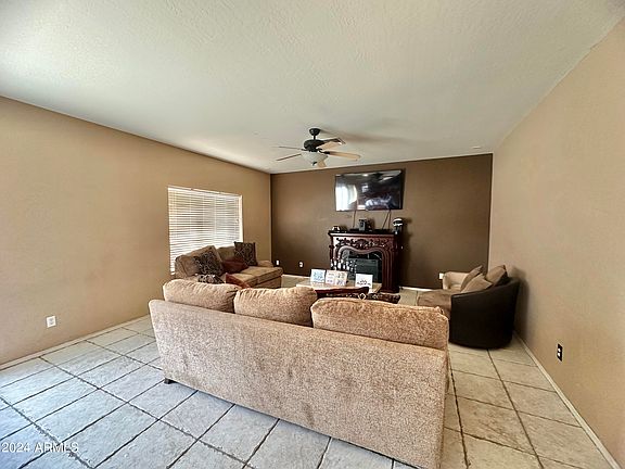 2nd image of 10539 W CHICKASAW Street