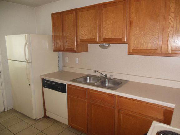004_Kitchen View 2_07012022