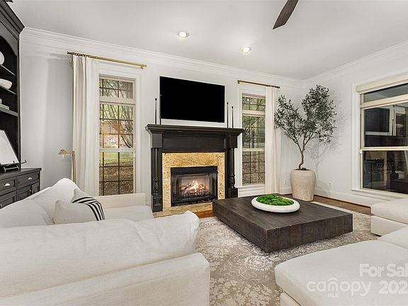 5th image of 3425 Araglin Dr