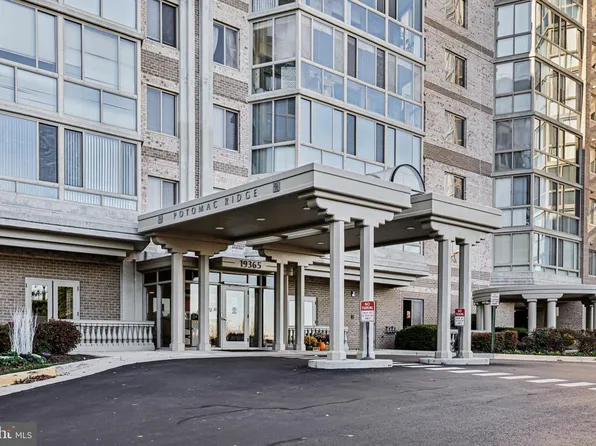 19365 Cypress Ridge Ter Unit 621, Lansdowne, VA 20176