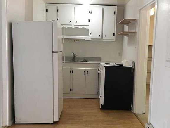 5th image of 2560 Gwynn Ave