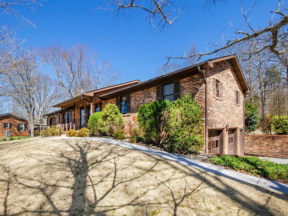 1st image of 3929 Riverview Dr