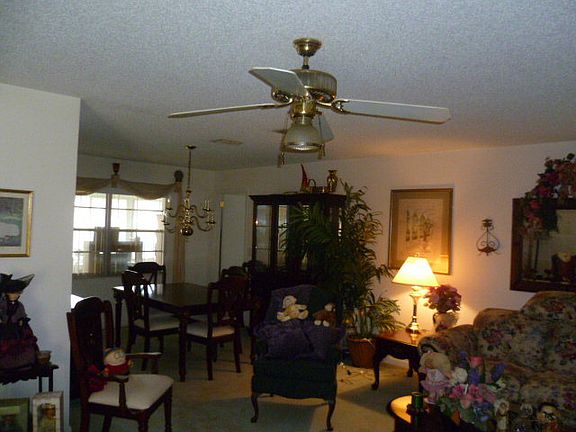 3rd image of 139 Foster Ln