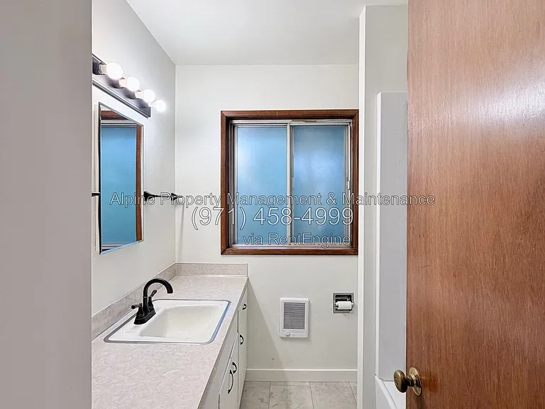 7030 SW Canyon Crest Dr #7 — Photo 14