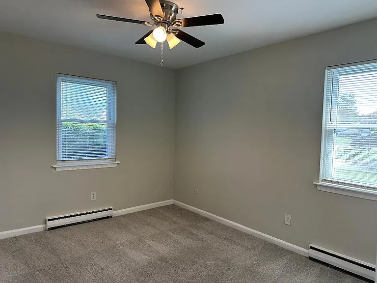 4425 Cambria St — Photo 11