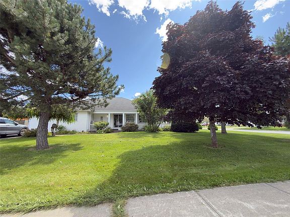 3rd image of 23 Ireland Drive