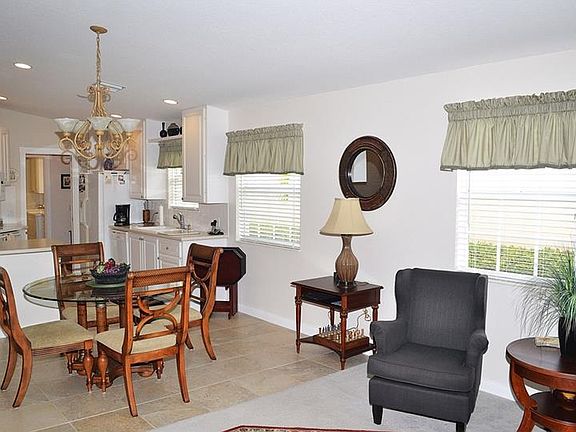 4th image of 7654 Camminare Dr