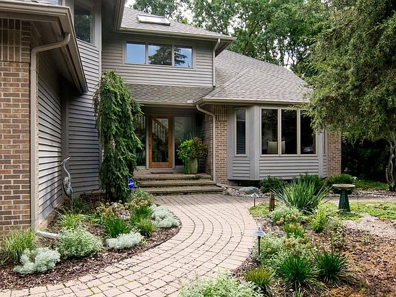 2nd image of 5196 Pheasant Ct