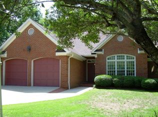 185 Hillsborough Dr, Athens, GA 30606