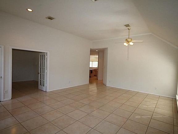  These features and the open floor plan create a light and spacious setting.
